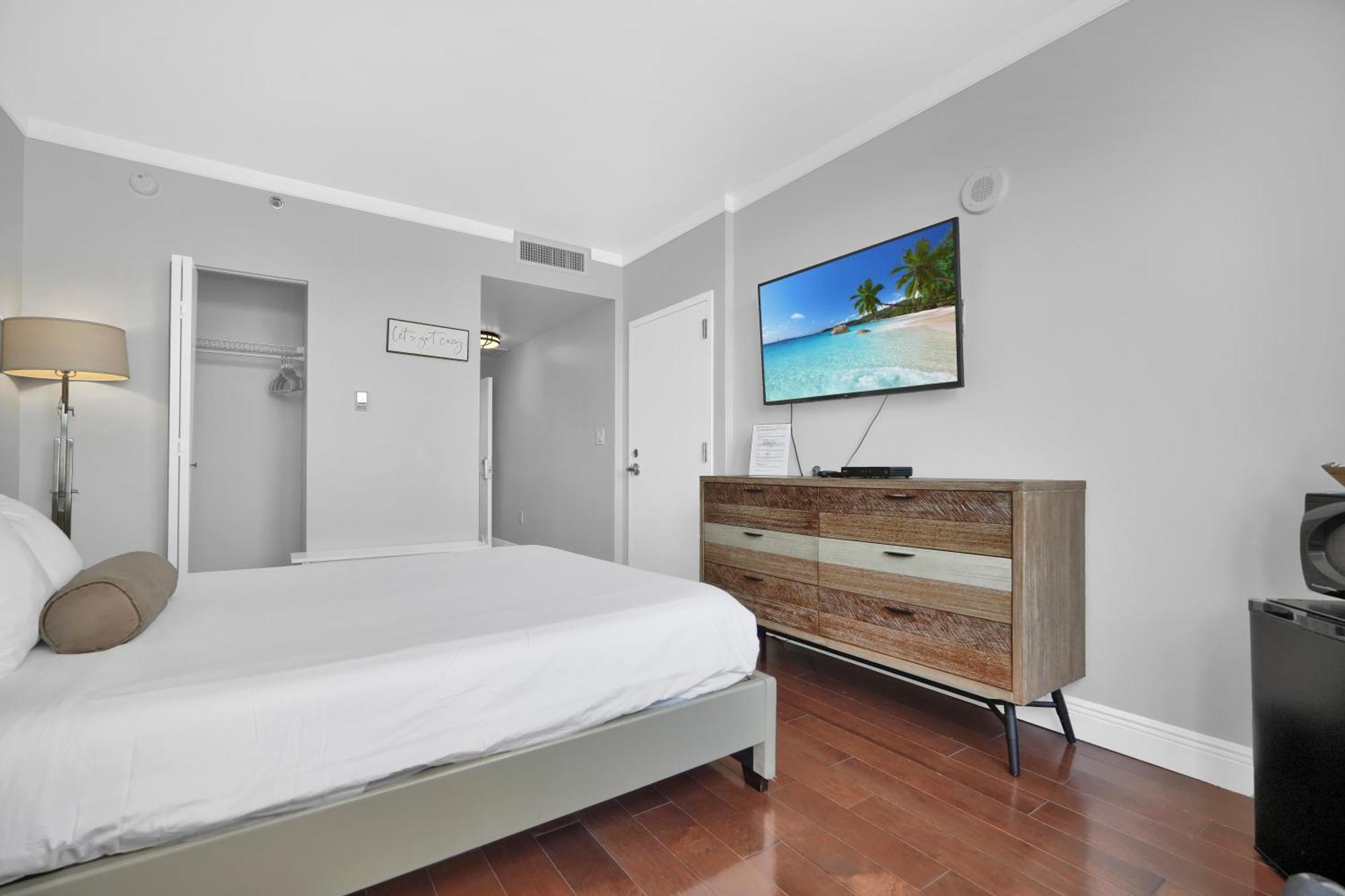 Tropical Paradise Spacious 3 Bedroom